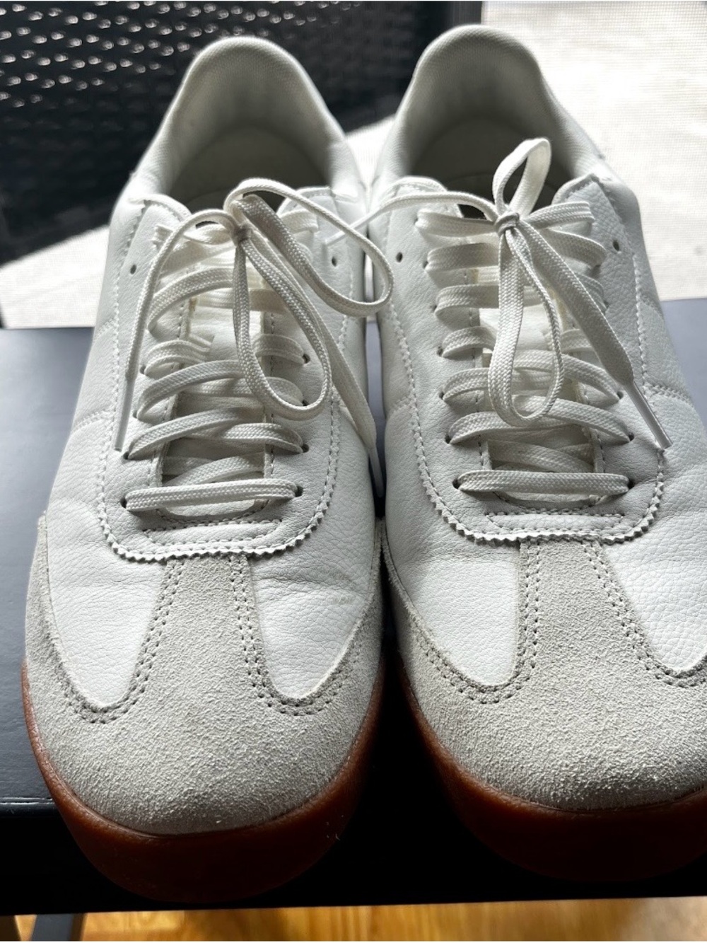 Men's Uniqlo combination White Leather & Suede Low-Top Sneakers with Gum Sole - Picture 1 of 3